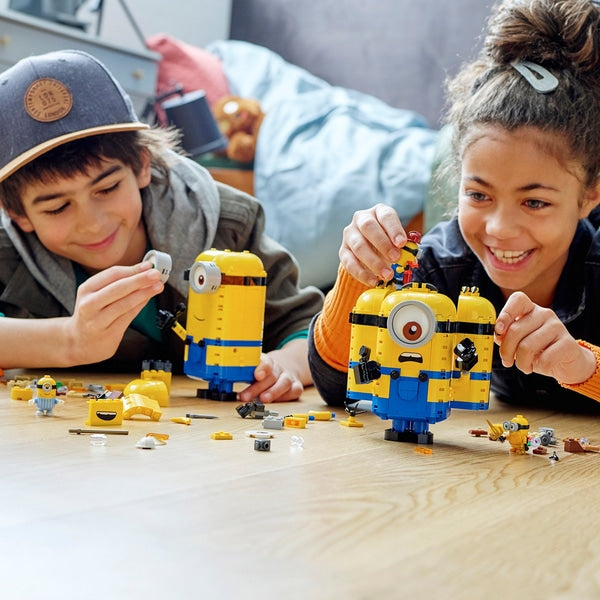 LEGO 75551 Minions Com Figuras Stuart, Kevin e Bob