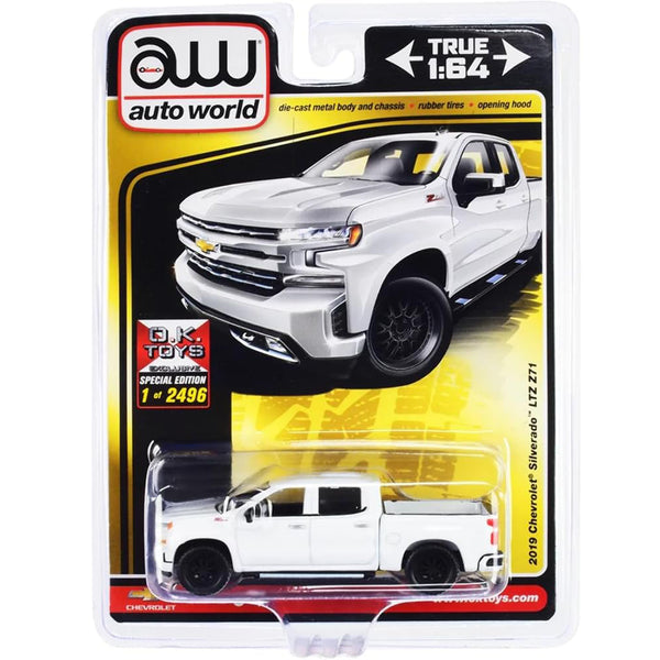 Miniatura 2019 Chevrolet Silverado LTZ Z71 (Branco) 1/64 | Auto World (Special Edition)