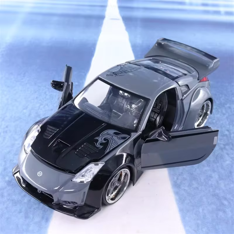 Miniatura D.K.'s Nissan 350Z 1/24 | Jada Toys (Velozes e Furiosos)