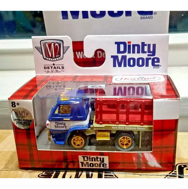 Miniatura 1966 Dodge L600 Stake Bed Truck (CHASE) 1/64 | M2 Machines (Walmart Release S112)