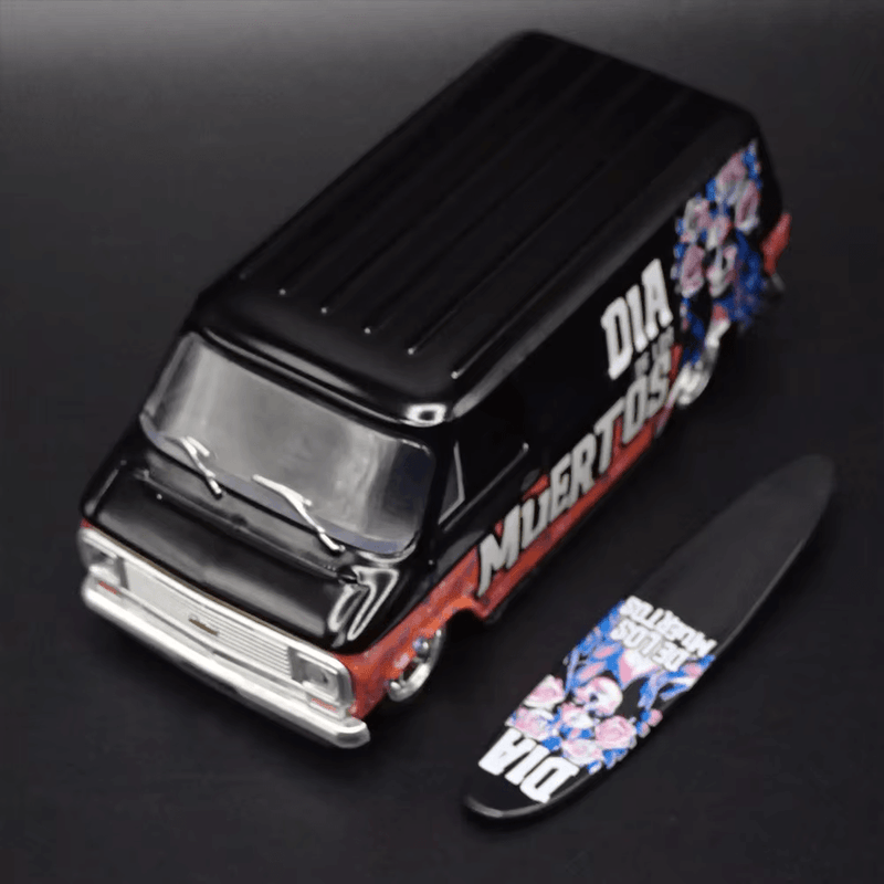 Miniatura 1971 Chevrolet Van G10 1/64 | M2 Machines (MiJo Release MJS62) (Dia de Los Muertos)