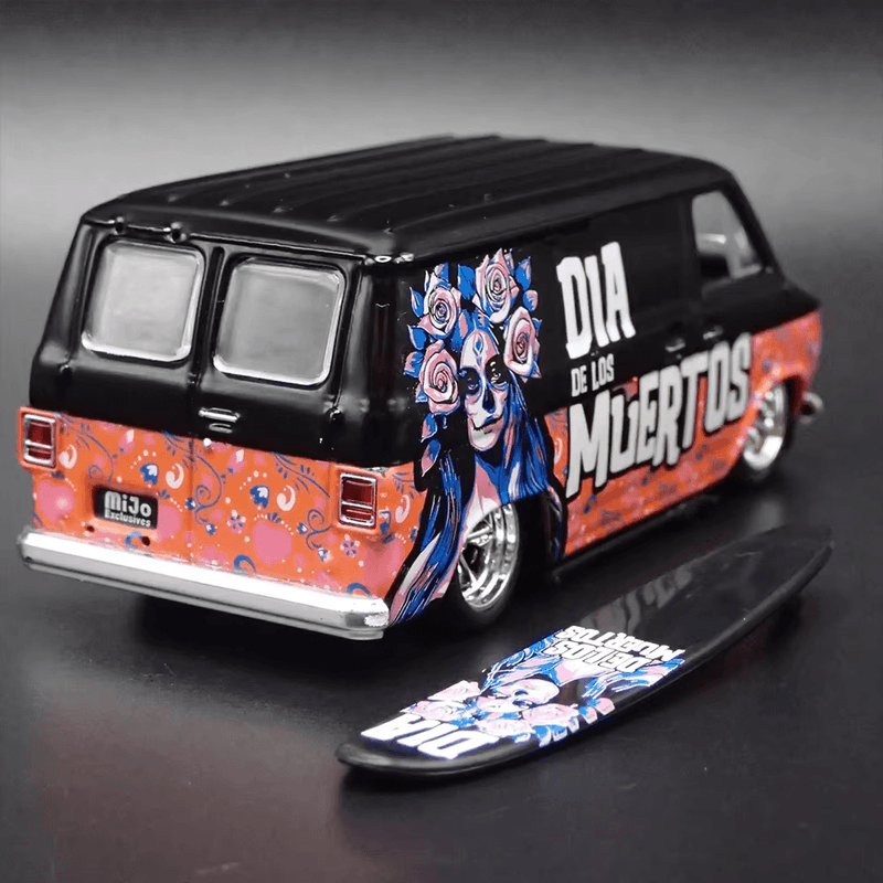 Miniatura 1971 Chevrolet Van G10 1/64 | M2 Machines (MiJo Release MJS62) (Dia de Los Muertos)