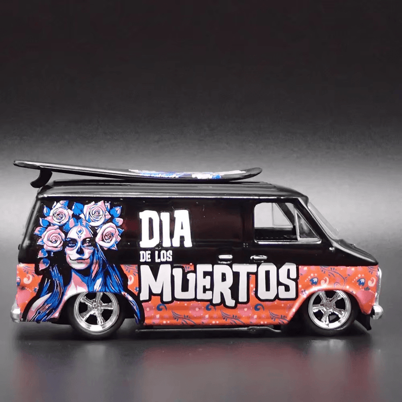 Miniatura 1971 Chevrolet Van G10 1/64 | M2 Machines (MiJo Release MJS62) (Dia de Los Muertos)